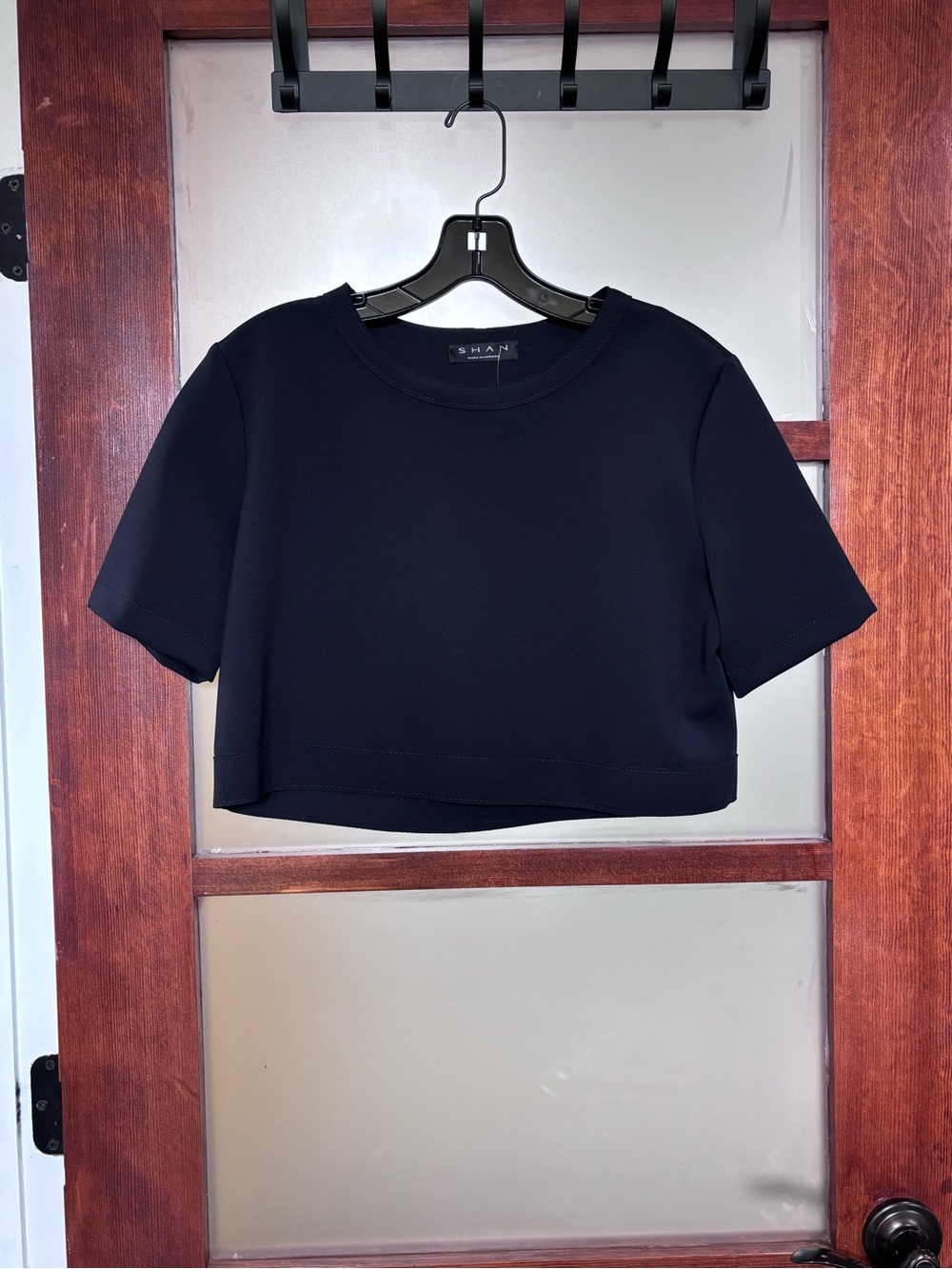 SHAN Black Cropped Crewneck Tee